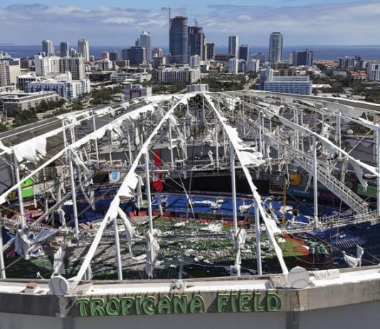 TAMPA BAY RAYS RETURN HOME