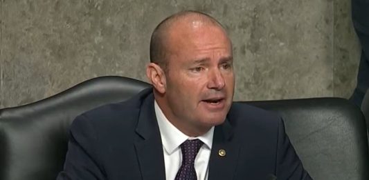 Republicans Fail To Eliminate Chuck Schumer Carveout From Funding Package