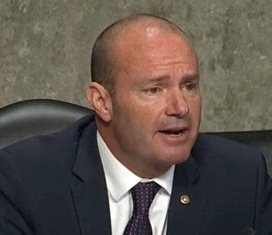 Republicans Fail To Eliminate Chuck Schumer Carveout From Funding Package